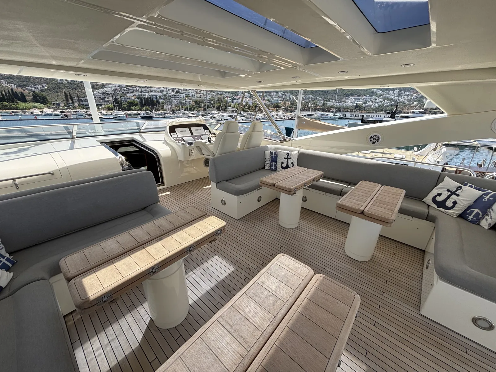 Sunseeker 30M Yacht