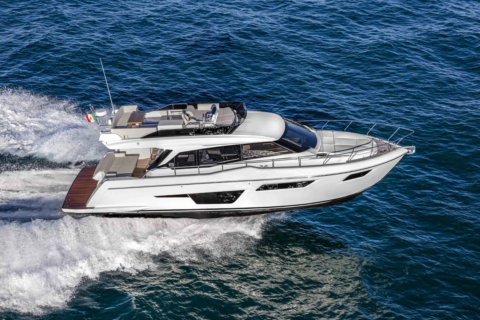 FERRETTI 500