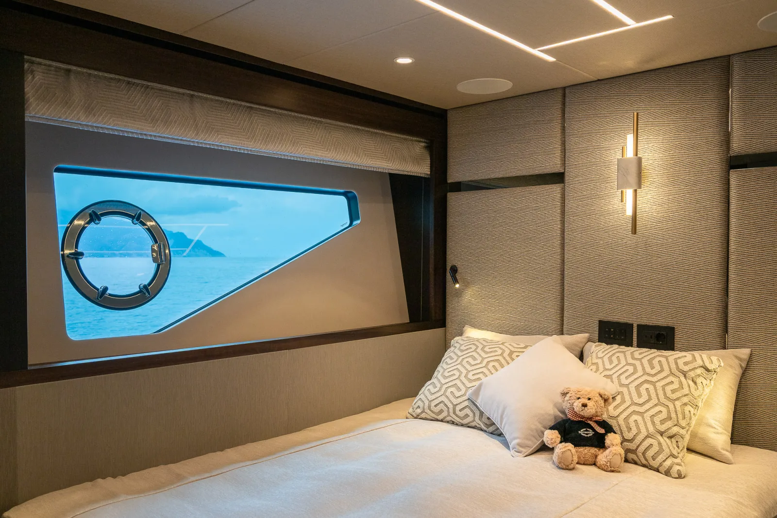 Sunseeker 88