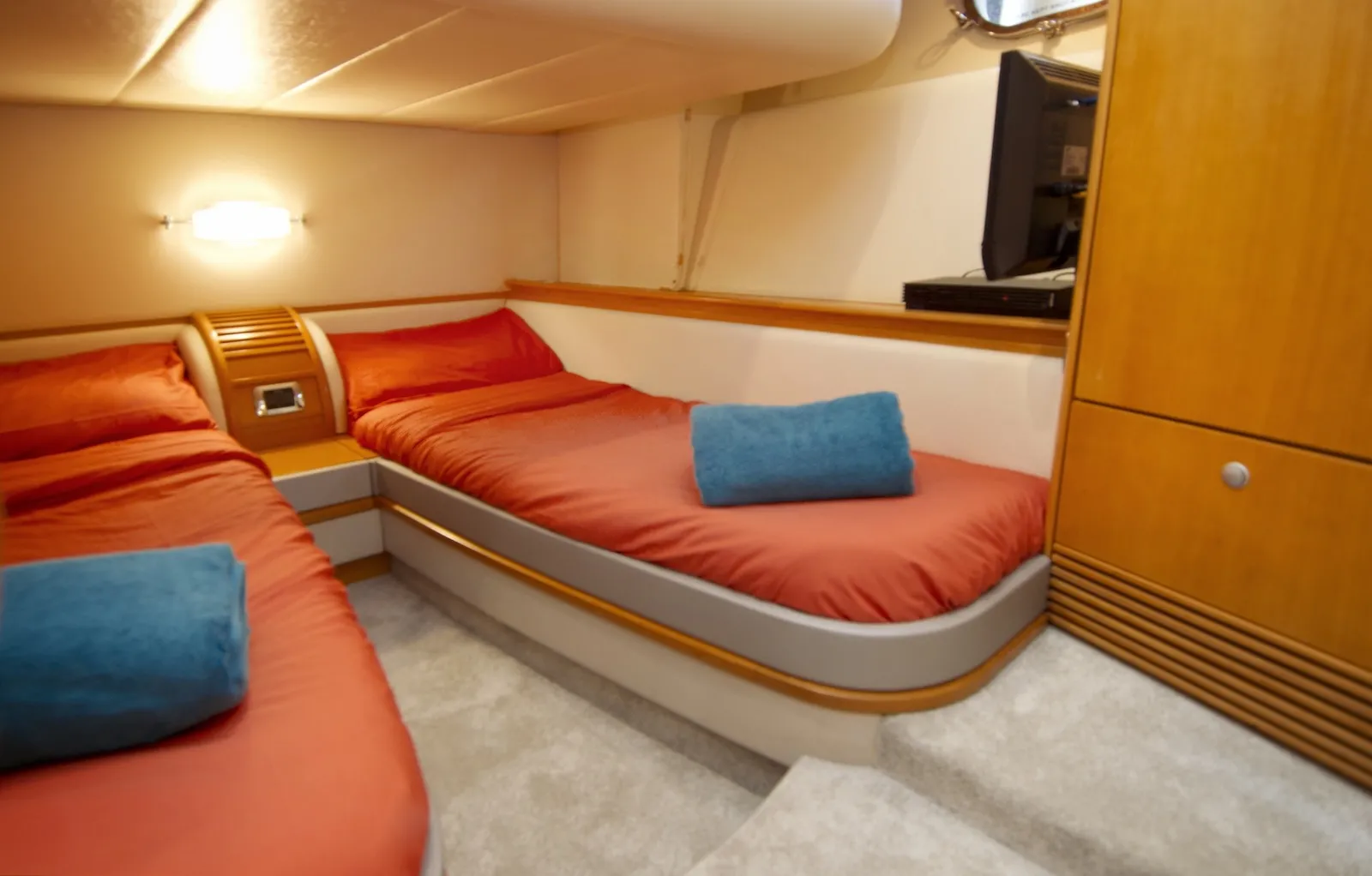 BAIA AZZURRA 63