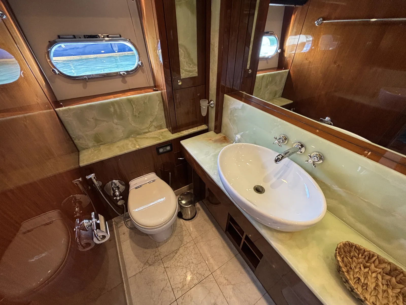 Sunseeker 30M Yacht
