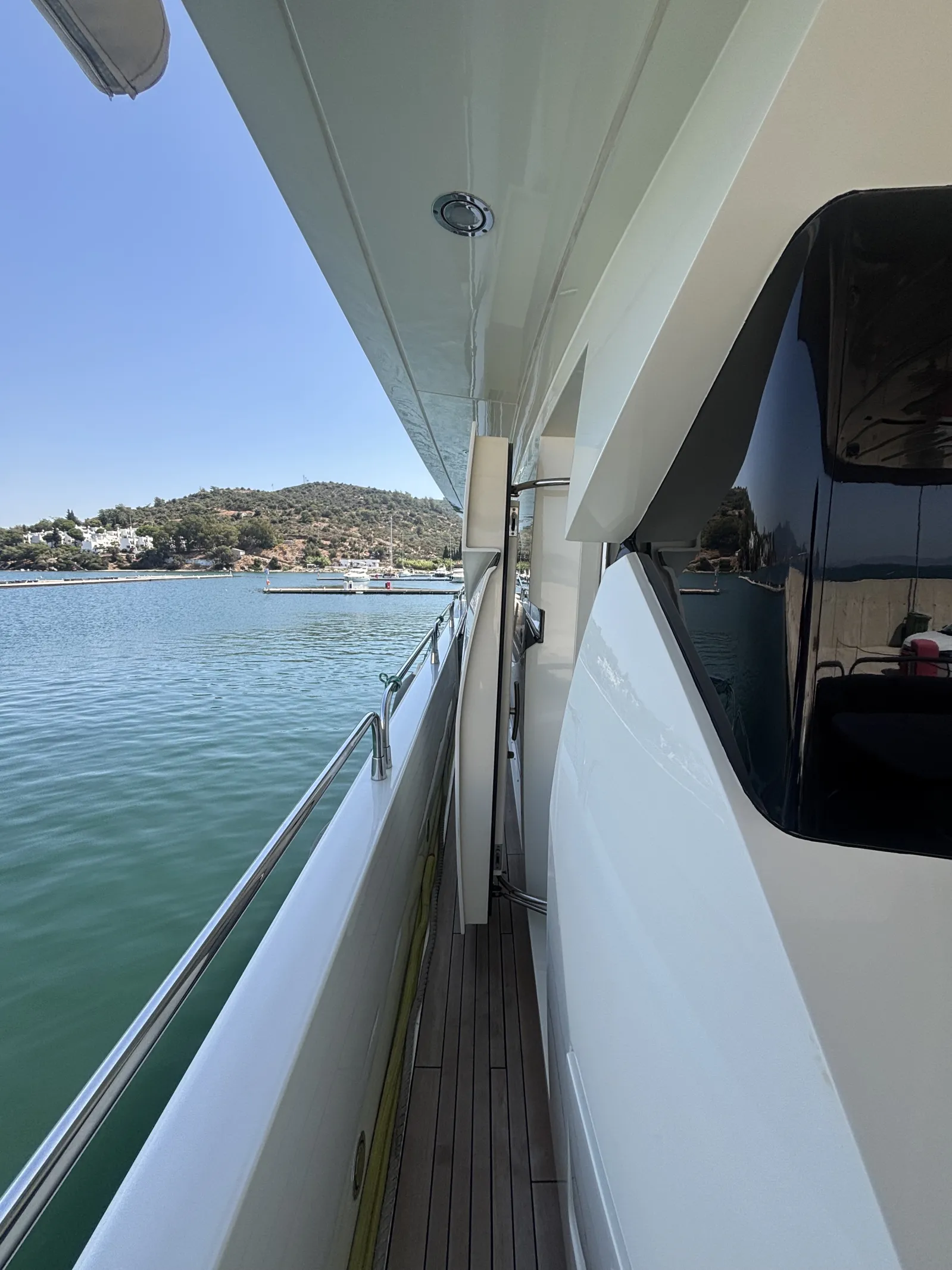 Sunseeker 30M Yacht
