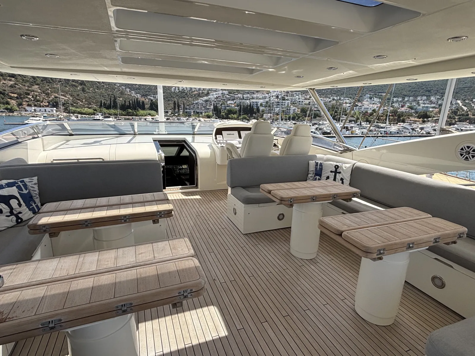 Sunseeker 30M Yacht