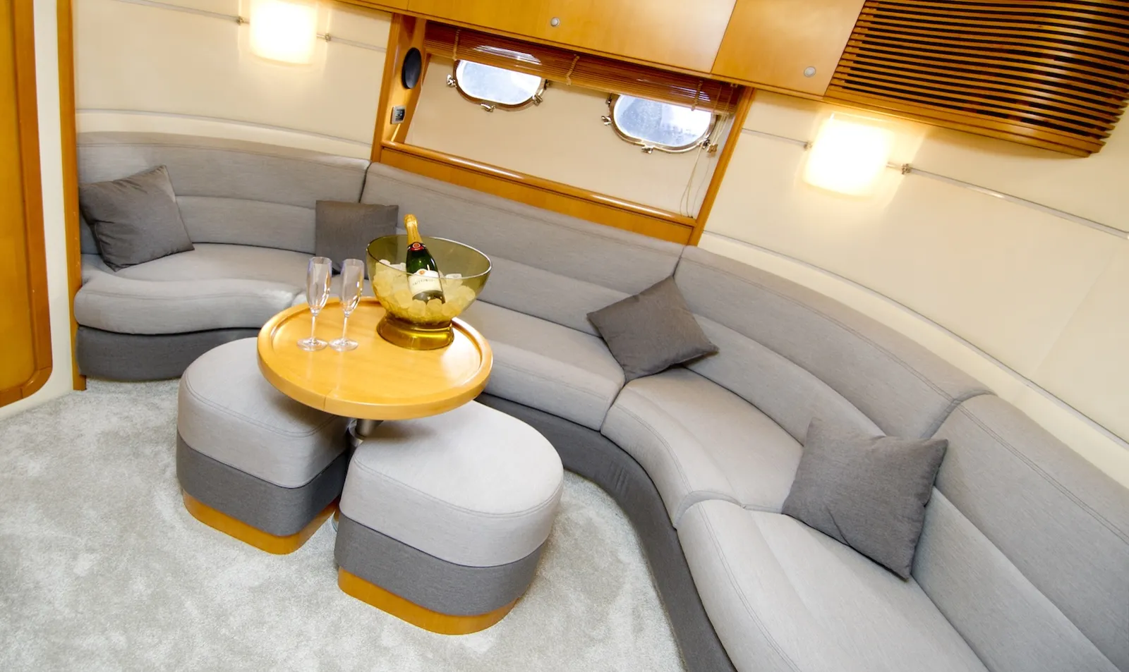 BAIA AZZURRA 63