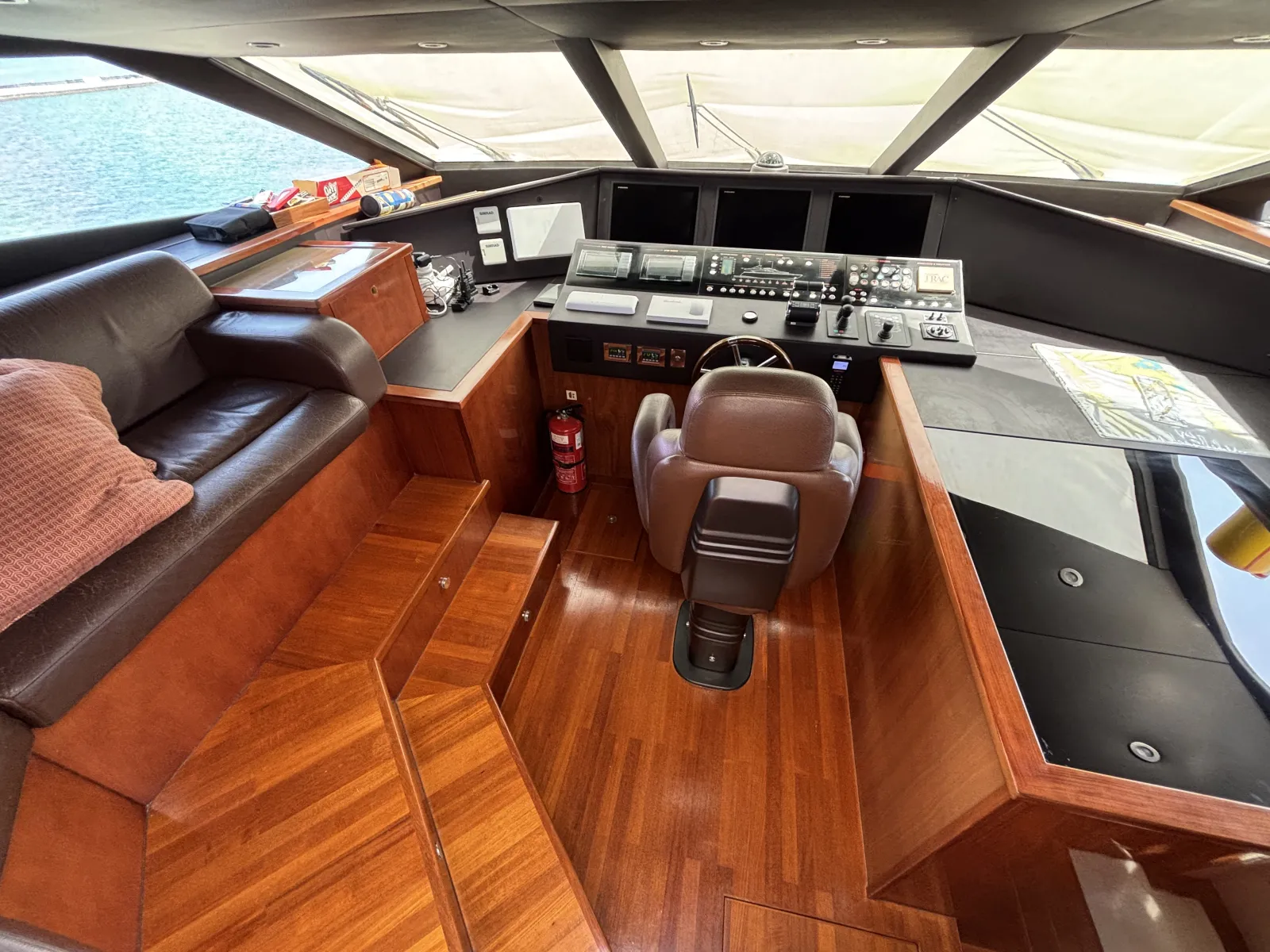 Sunseeker 30M Yacht