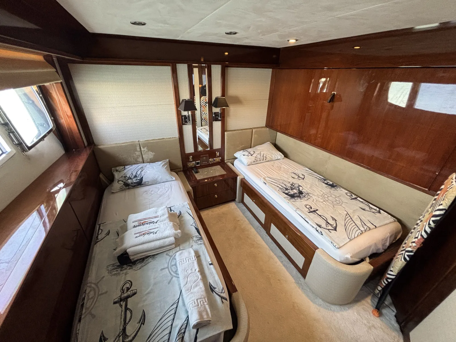 Sunseeker 30M Yacht