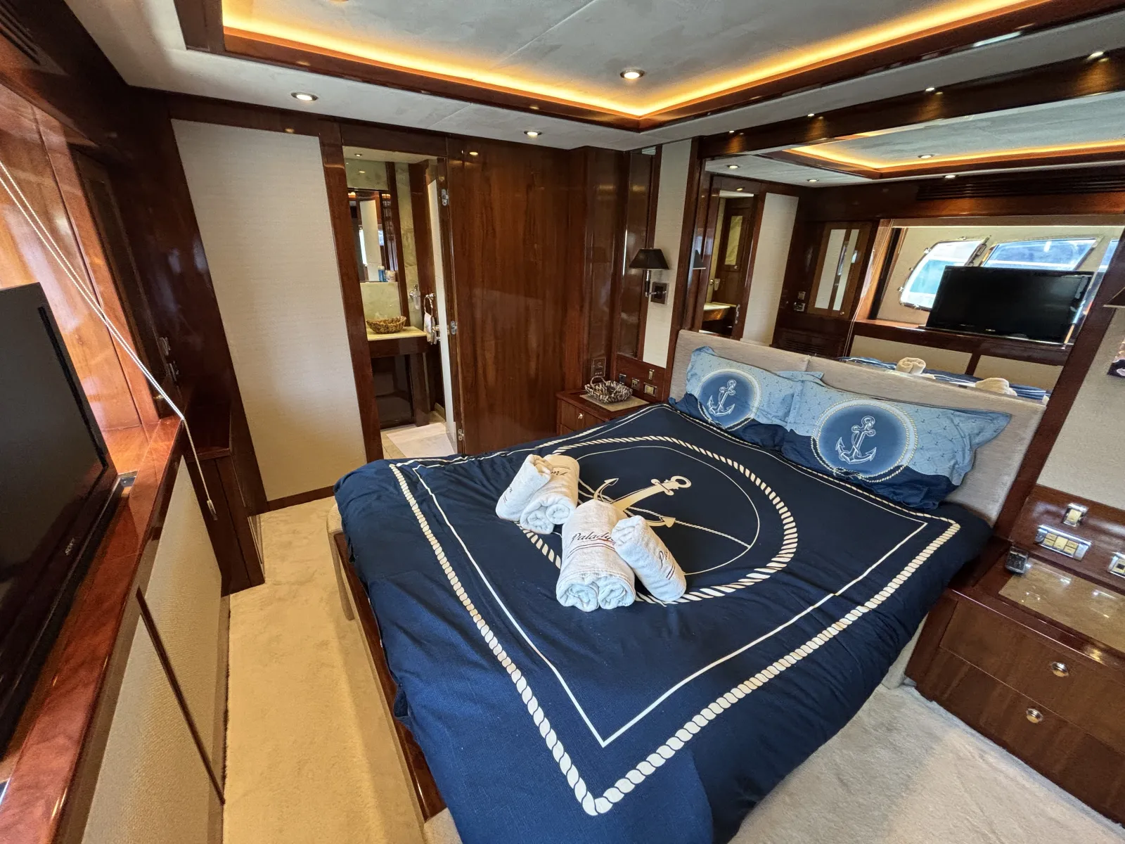 Sunseeker 30M Yacht