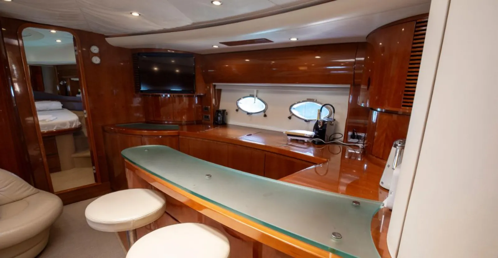 Princess V65