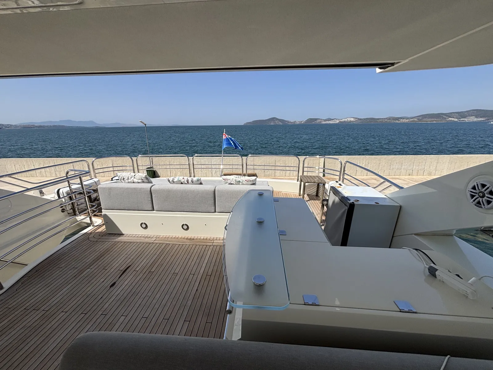 Sunseeker 30M Yacht