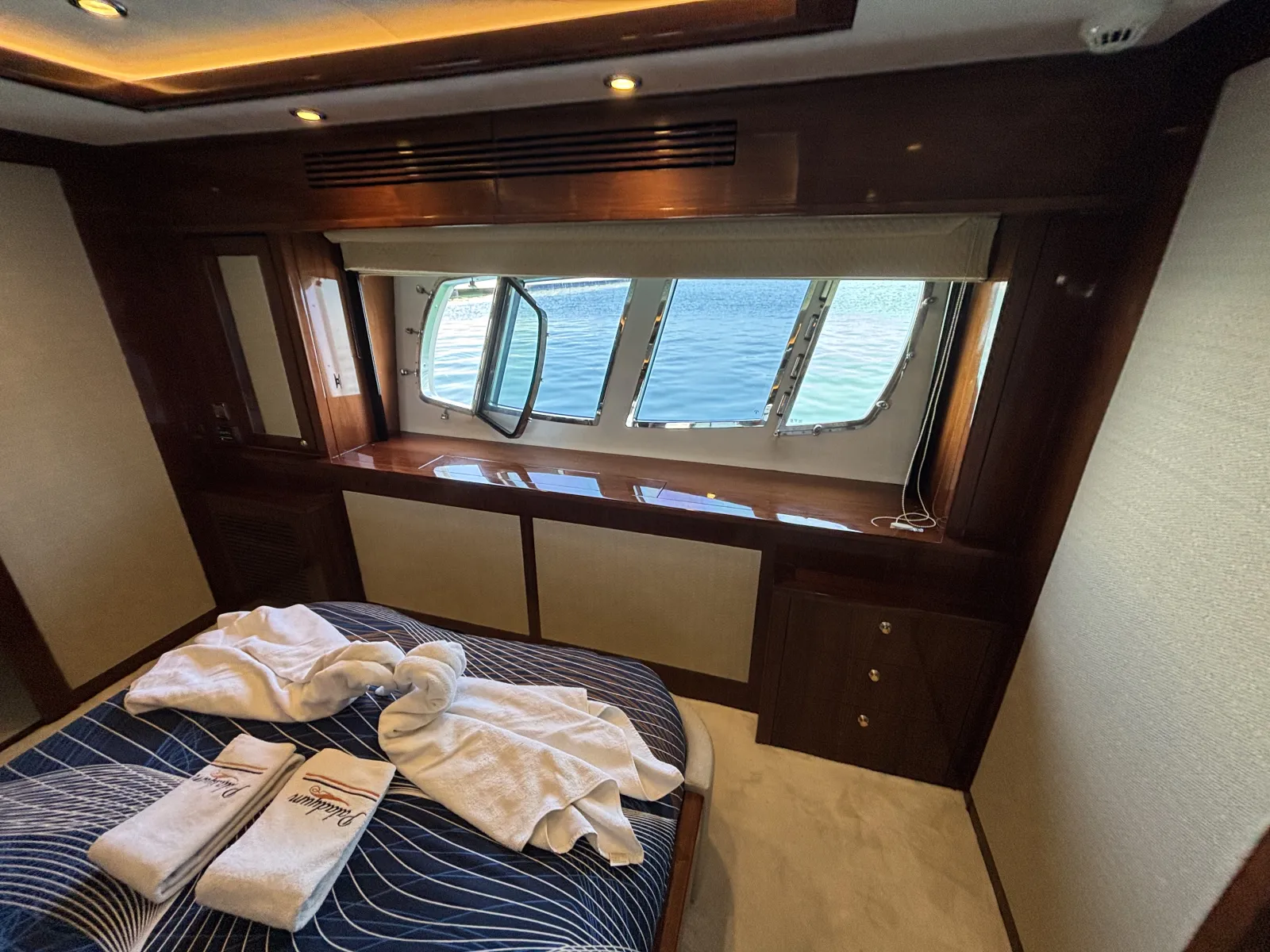 Sunseeker 30M Yacht