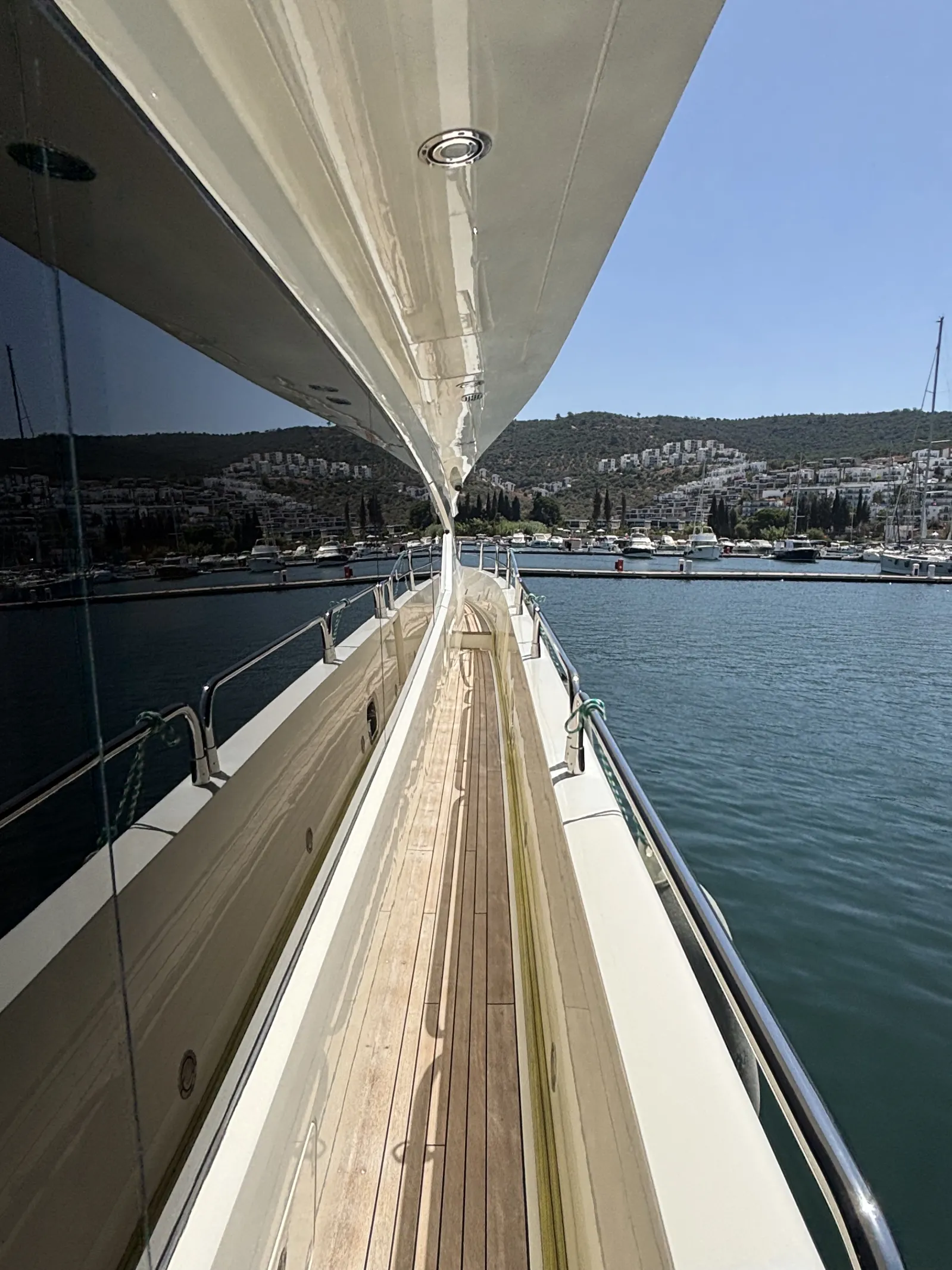Sunseeker 30M Yacht