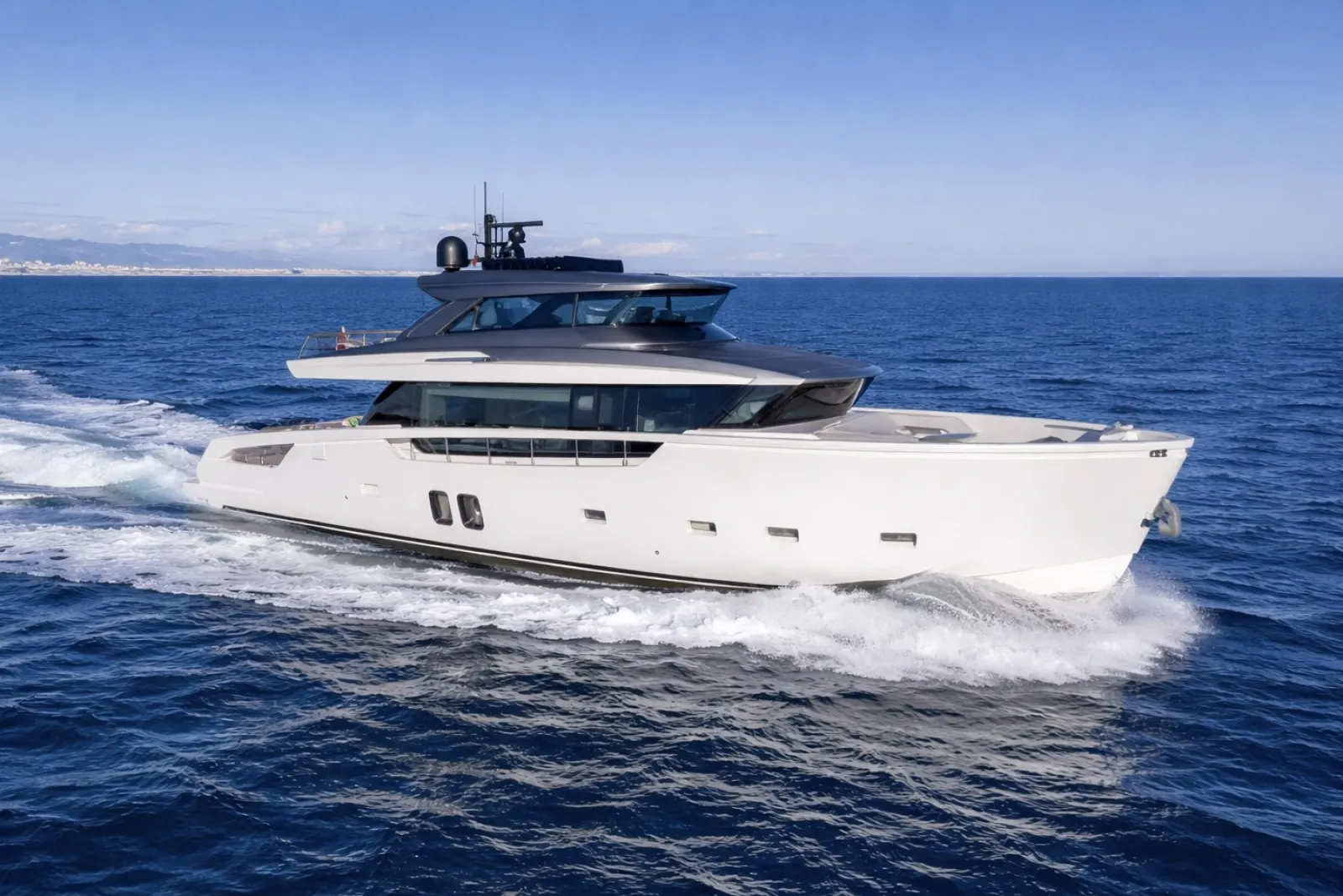 Sanlorenzo SX76