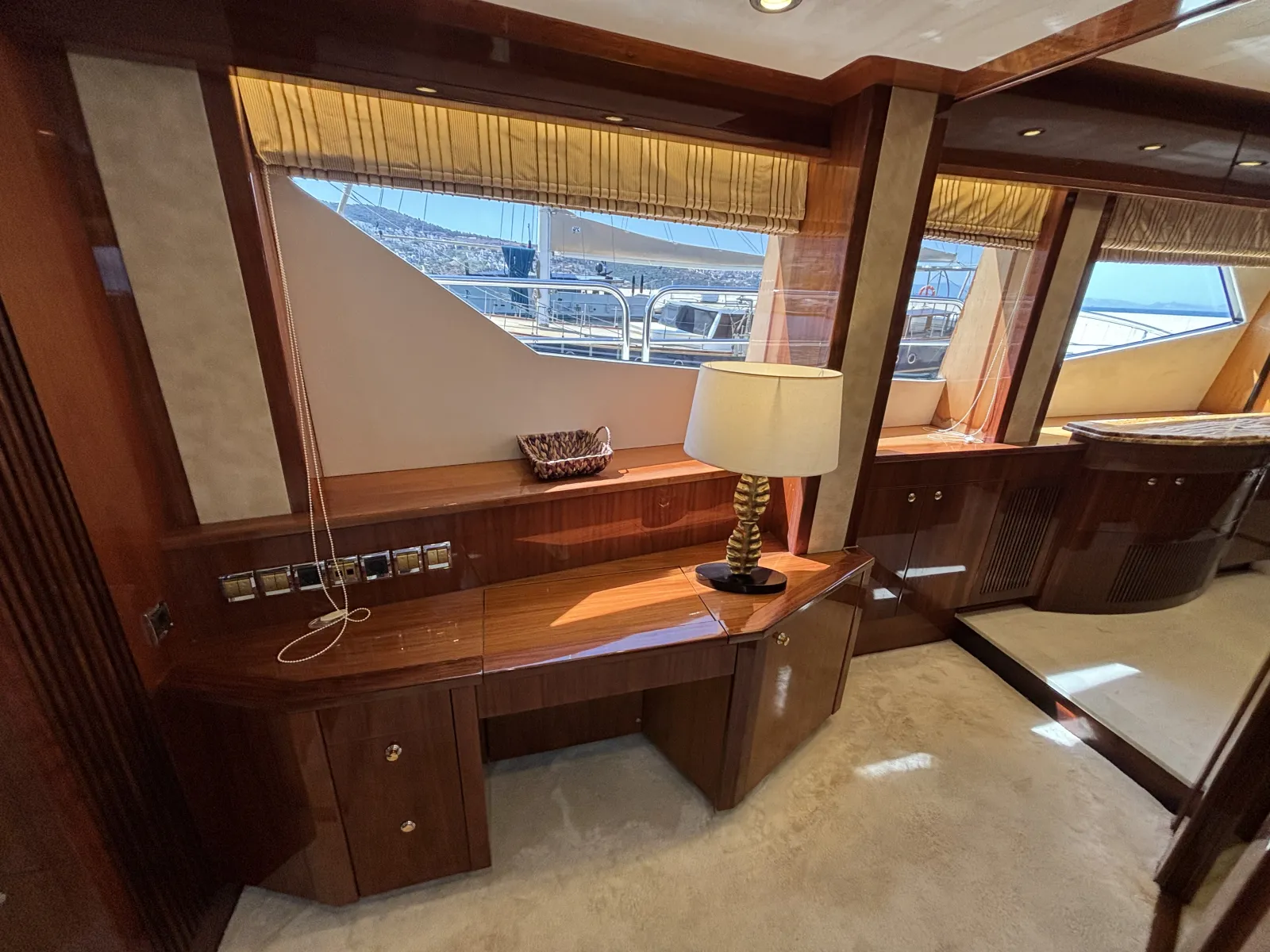 Sunseeker 30M Yacht