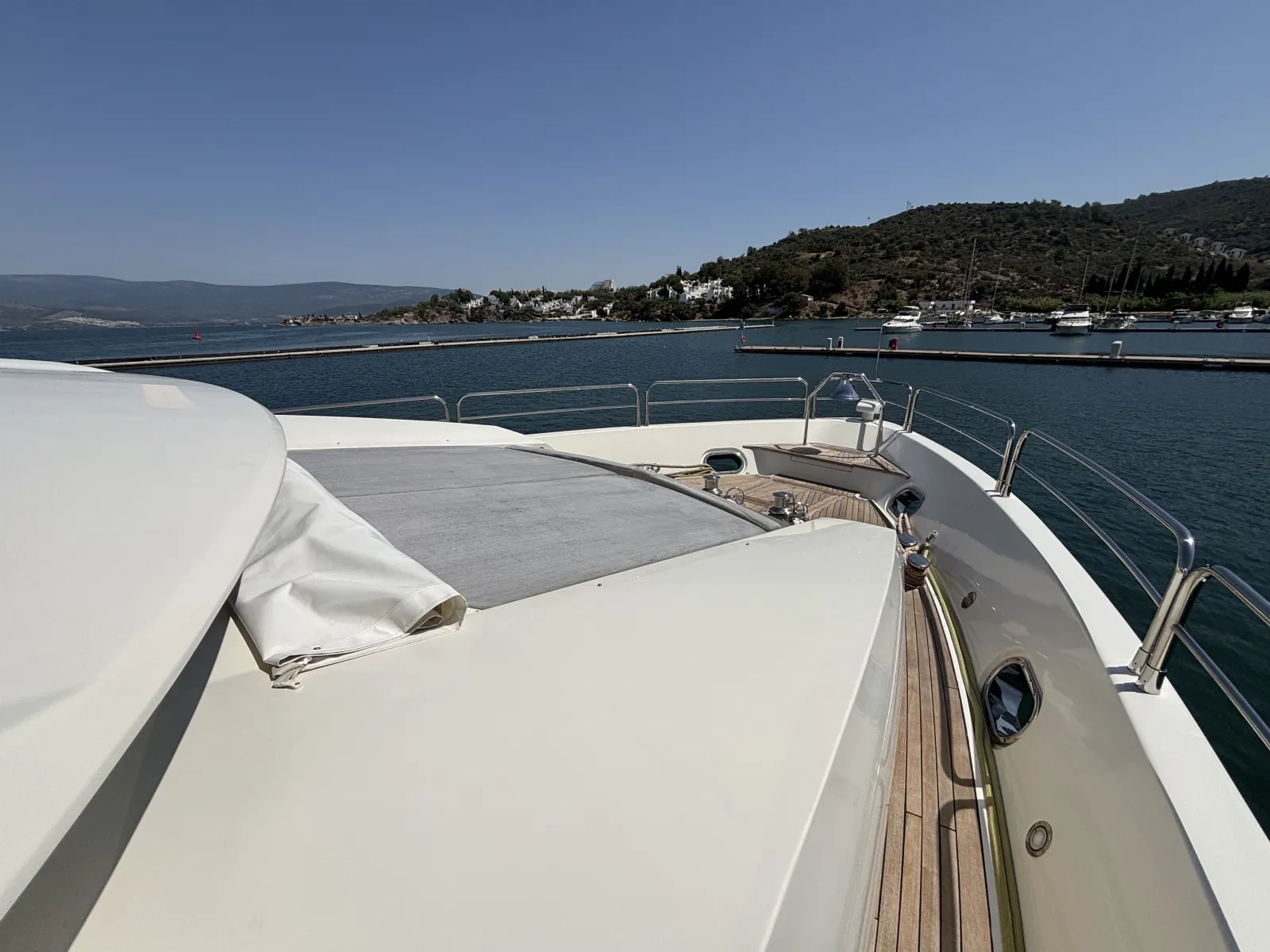 Sunseeker 30M Yacht