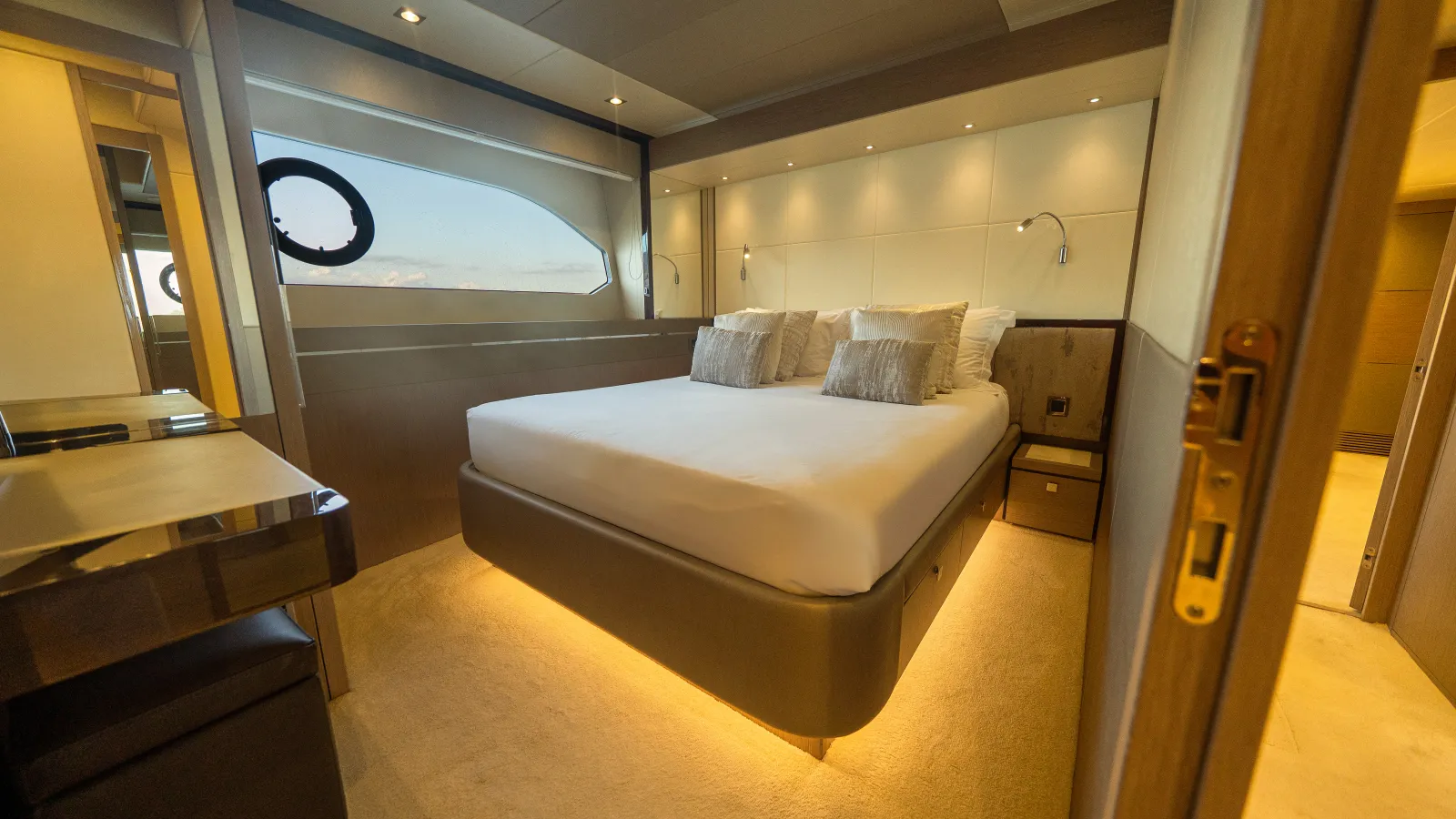 Sunseeker 76