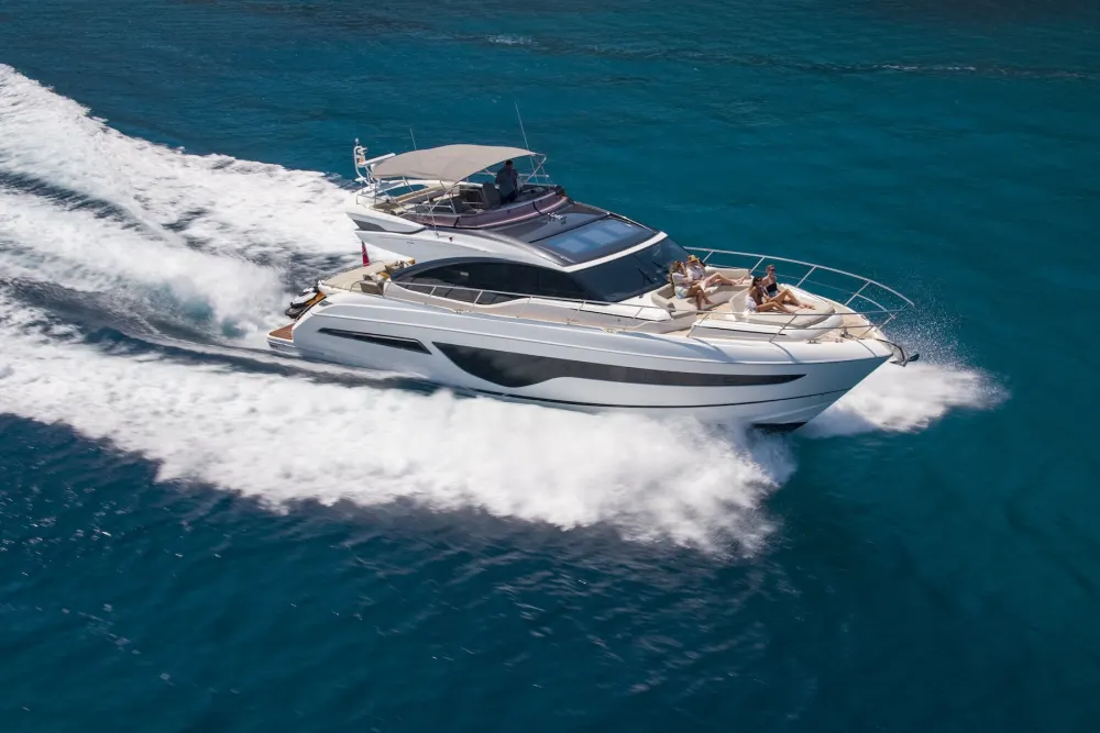 Yacht 1