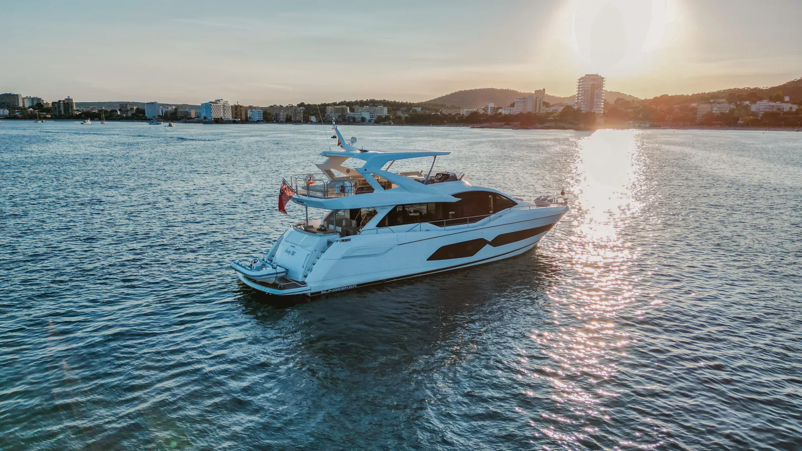 Sunseeker 76 Yacht