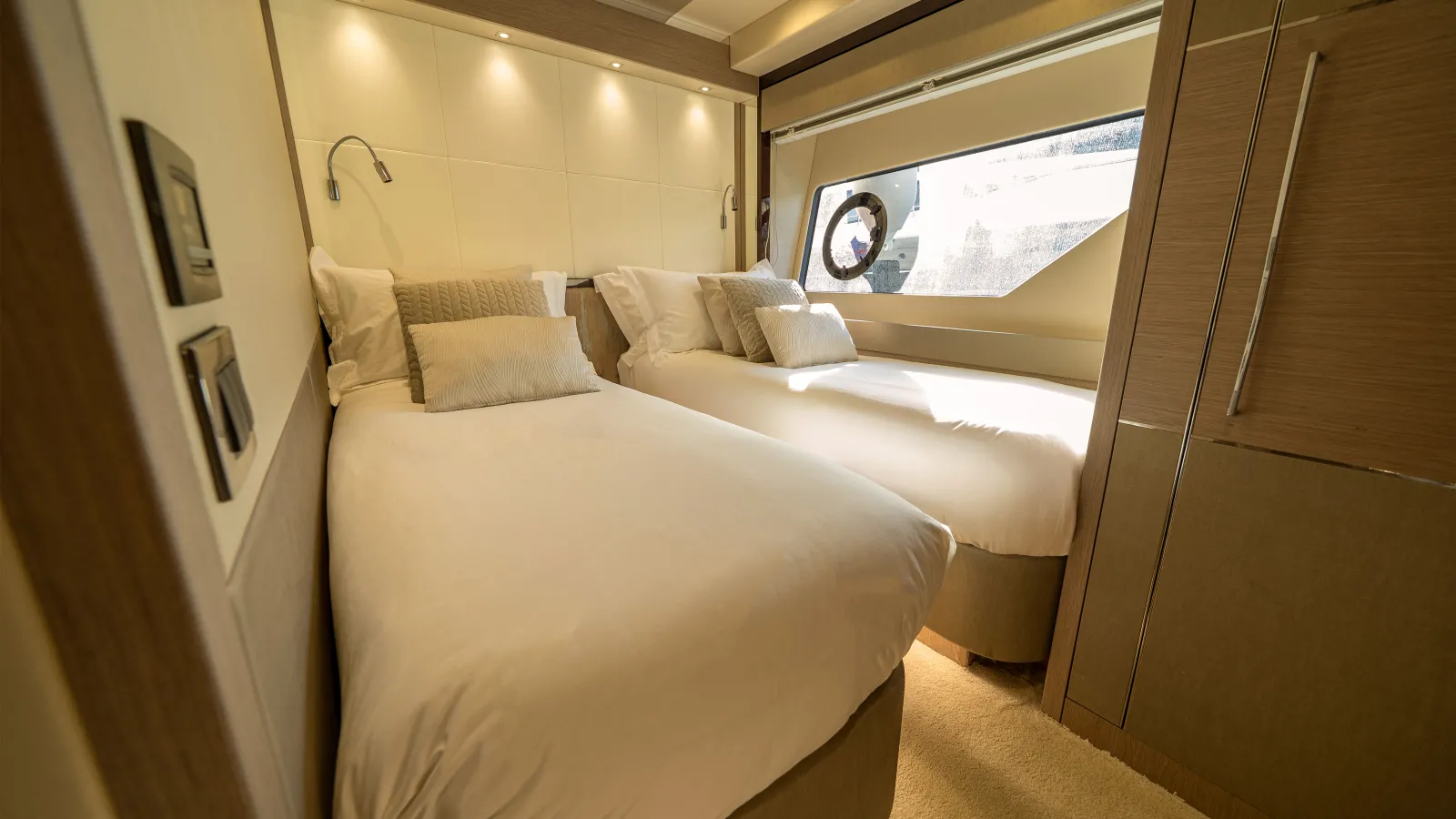 Sunseeker 76