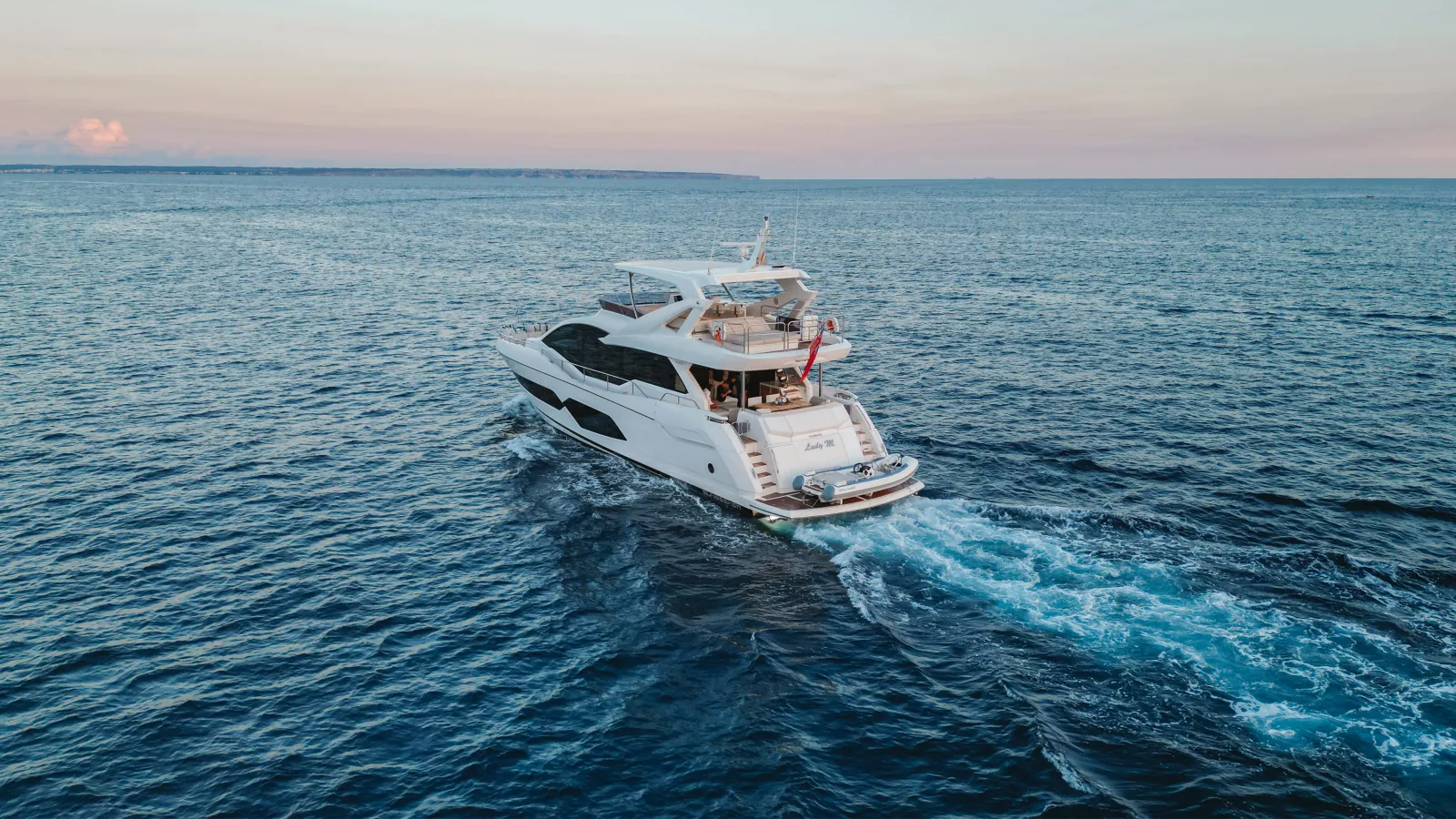 Sunseeker 76 Yacht