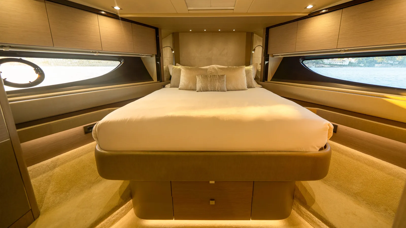 Sunseeker 76 Yacht