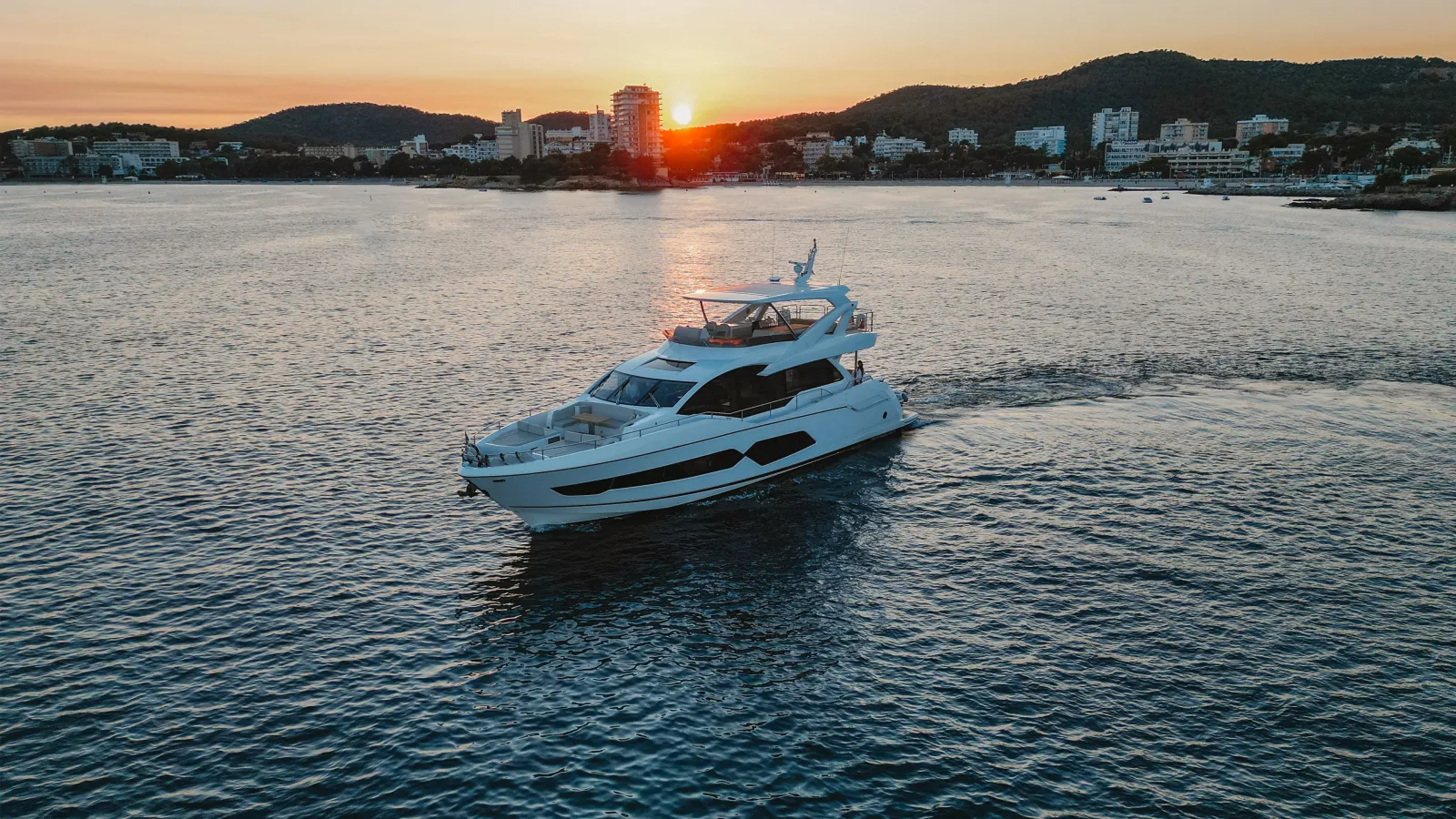 Sunseeker 76 Yacht