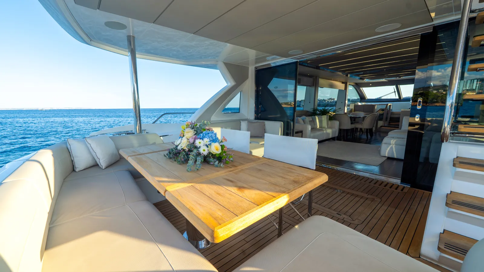 Sunseeker 76
