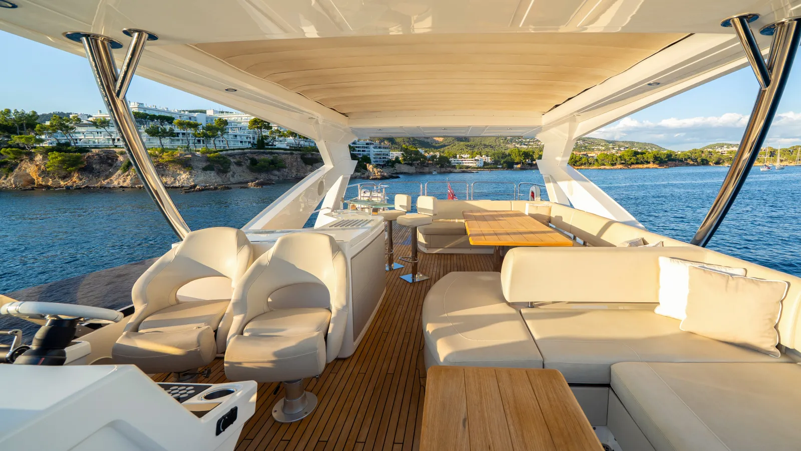 Sunseeker 76 Yacht