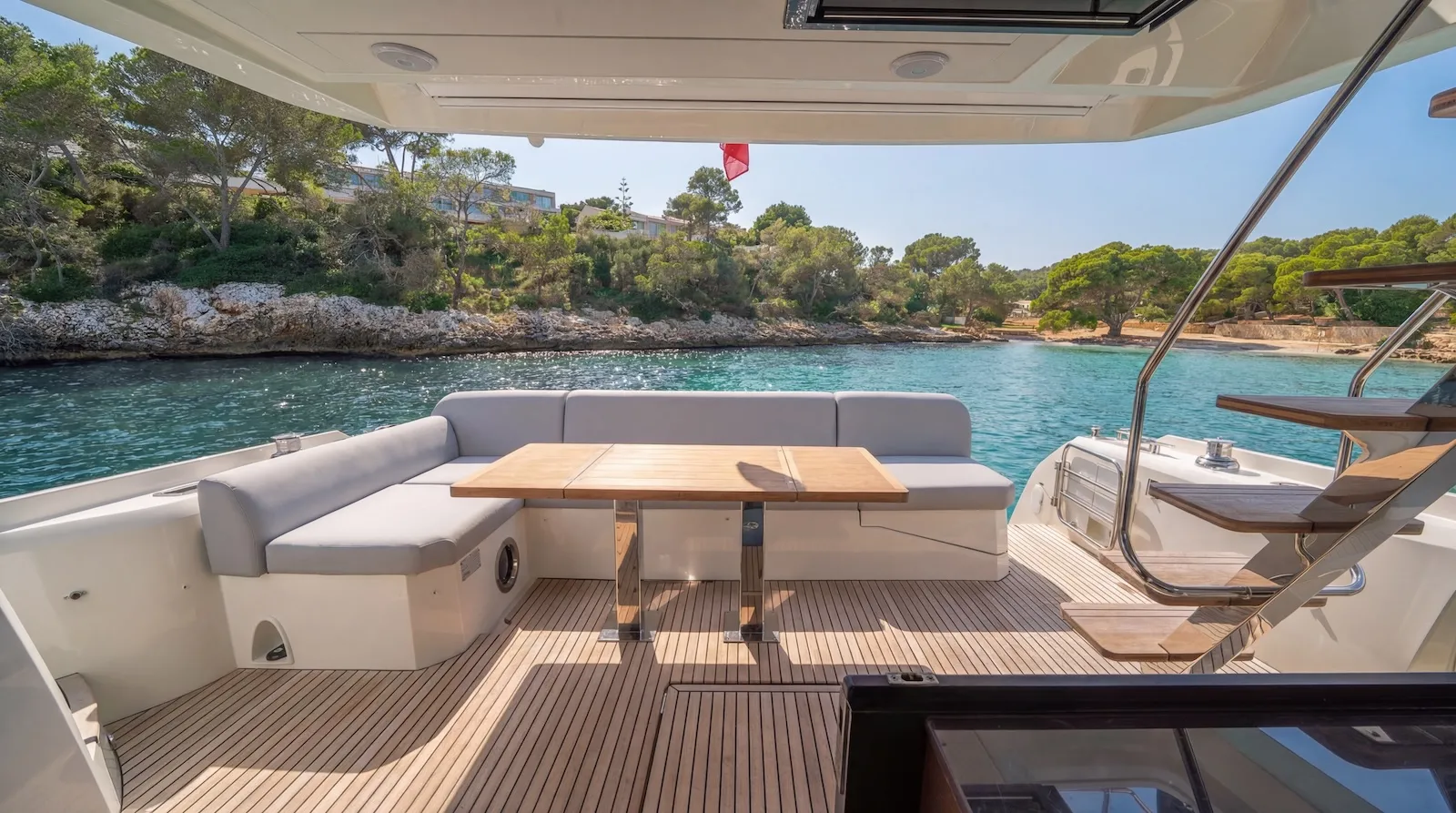 Prestige 590