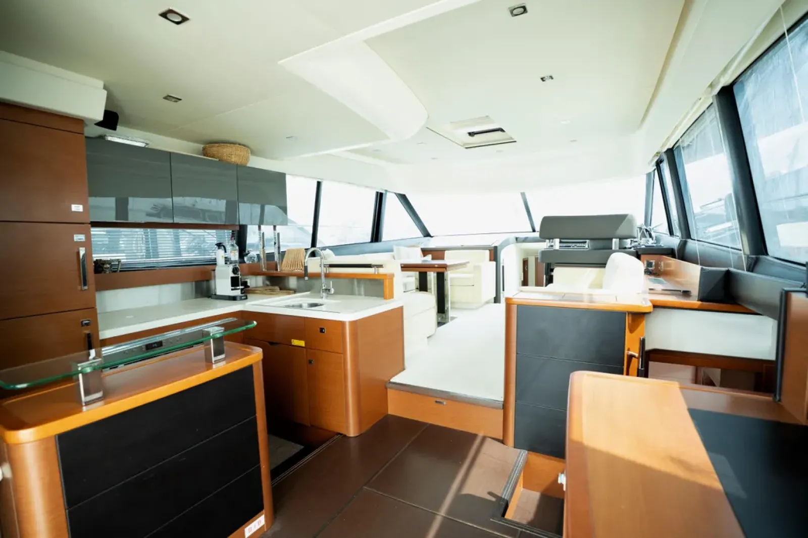 Prestige 550