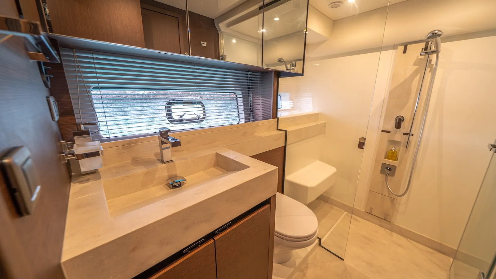 Prestige 590