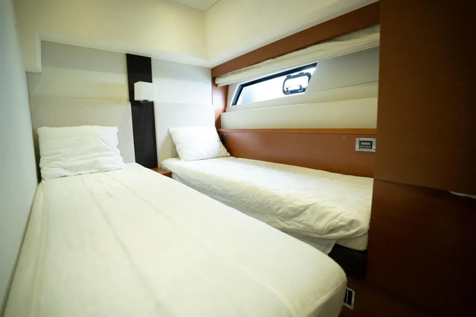 Prestige 550