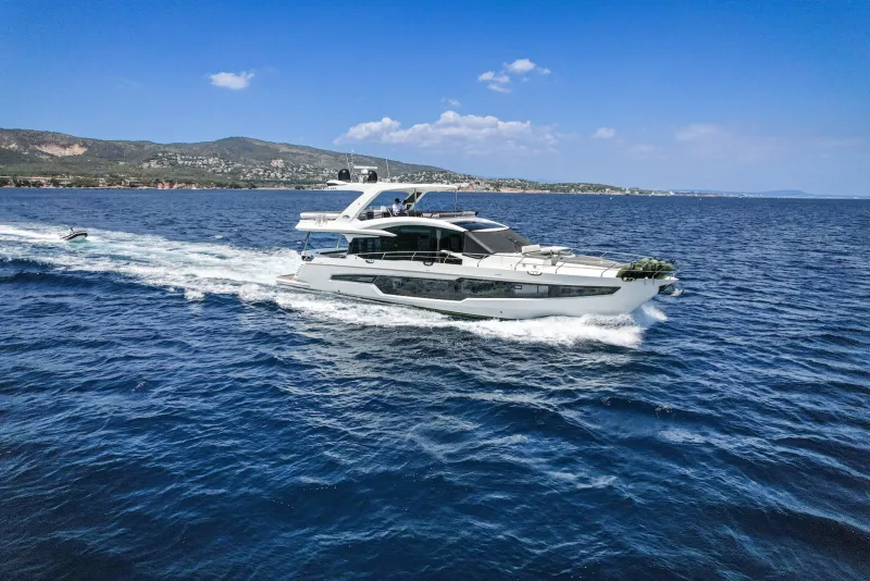 2021 Galeon 680 Fly