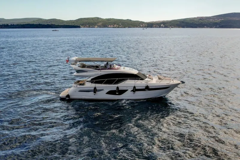 2019 Princess F55
