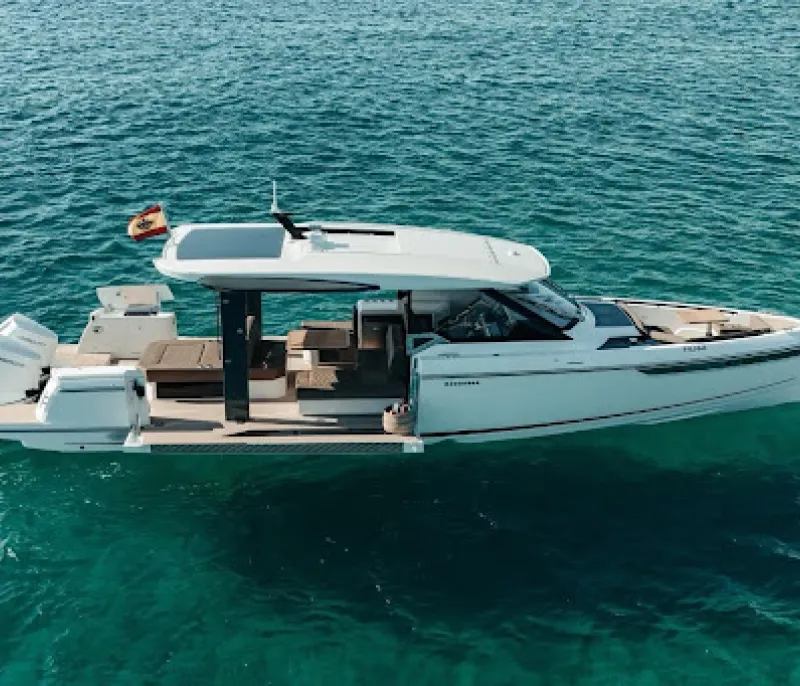 Yachts vs boats: What are the differences?