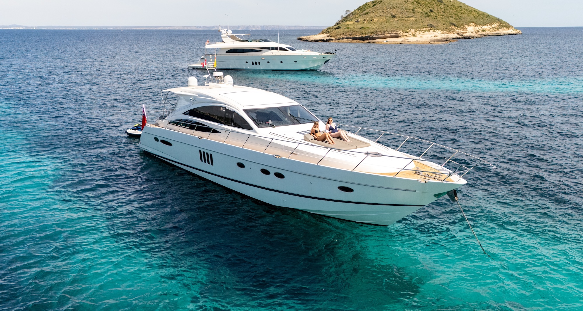 Yacht 1
