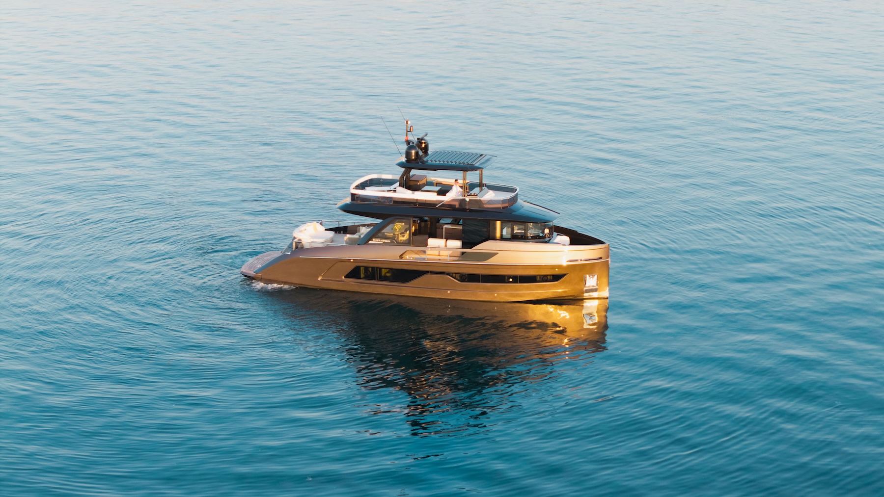 Yacht 1